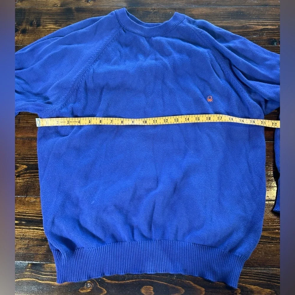 Vintage Men’s United Colors of Benetton sweater. 100% cotton, size large